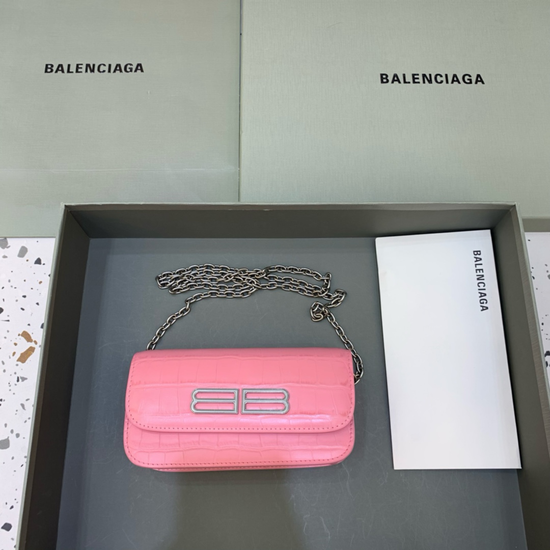 Balenciaga Gossip Wallet on chain Crocodile Embossed Calfskin Shouler Bag Pink